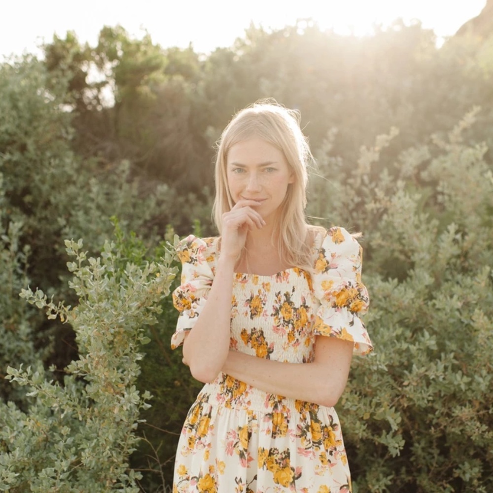 ISO Damaris Bailey Dresses (Sizes S/M)